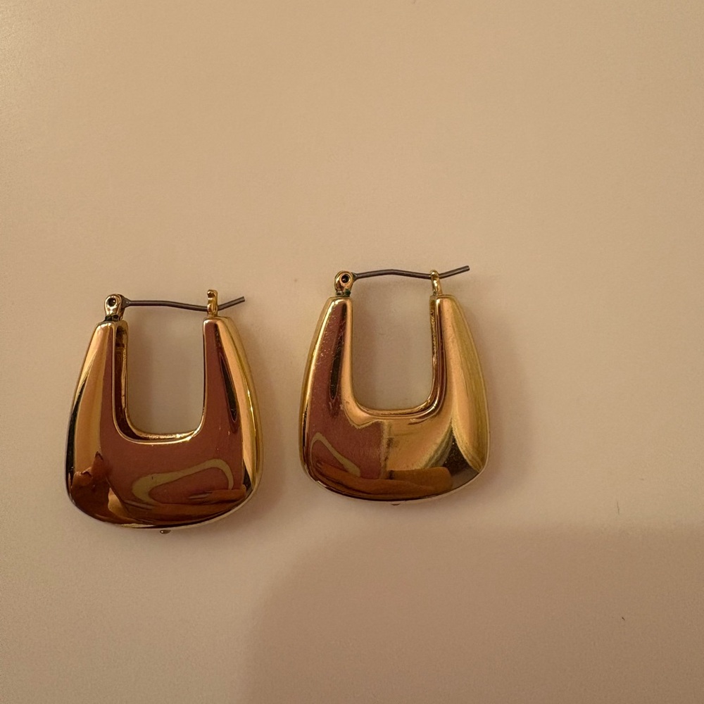 Elegant Gold Rectangle Hoop Earrings